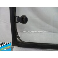 MITSUBISHI L300 - 4/1980 to 9/1986 - VAN - PASSENGER - LEFT SIDE SIDE FRONT DOUBLE SLIDING WINDOW UNIT - FULL ASSEMBLY, GENUINE, 1040x470 (Secondhand)