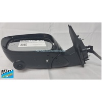 NISSAN NAVARA D23/NP300 / MERC  X3500 - 3/2015 to CURRENT - UTE - LEFT SIDE MIRROR - WITH CAMERA &  BLIND SPOT - E9 03 11083 - NO COVER - SECOND-HAND