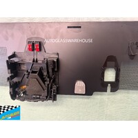 suitable for TOYOTA HIACE / GRANVIA H33 - 6/2019 TO CURRENT - PEOPLE MOVER - FRONT WINDSCREEN GLASS - ANTENNA, RAIN SENSOR, BRACKET, ADAS 1CAM, RETAIN