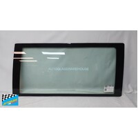 MERCEDES VITO 638 - 1/1998 to 3/2004 - SBV VAN - DRIVERS - RIGHT SIDE FRONT BONDED FIXED WINDOW GLASS - GREEN