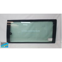 MERCEDES VITO 638 - 1/1998 to 3/2004 - SBV VAN - DRIVERS - RIGHT SIDE FRONT SLIDING DOOR FLIPPER VENT WINDOW - WITH HINGE ATTACHED - GREEN