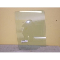 NISSAN NAVARA D40 - 12/2005 to 3/2015 - DUAL CAB - RIGHT SIDE REAR DOOR GLASS - THAILAND BUILT (573mm TALL - 2 WHITE LUGGS)