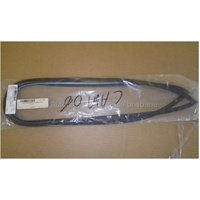 suitable for TOYOTA CAMRY ACV40R -7/2006 to 12/2011 -FRONT WINDSCREEN MOULDING