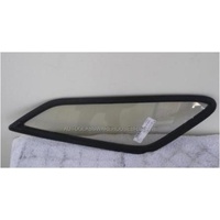 SAAB 900 1/1979 to 1/1994 - 5DR HATCH (GLE/GLI - TURBO) - LEFT SIDE REAR OPERA GLASS (IN RUBBER)