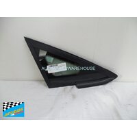 FORD FIESTA WS/WT - 1/2009 TO CURRENT - SEDAN/HATCH - DRIVER - RIGHT SIDE FRONT QUARTER GLASS - BLACK MOULD, ENCAPSULATED - GREEN 