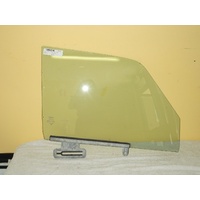 VOLVO 244 - 1975 to 1981 - SEDAN/WAGON - DRIVERS - RIGHT SIDE FRONT DOOR GLASS