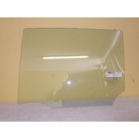 HYUNDAI i20 PB - 7/2010 to 10/2015 - 5DR HATCH - PASSENGERS - LEFT SIDE REAR DOOR GLASS - GREEN