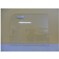 FORD ECONOVAN E2200 - 1979 MODEL - VAN - DRIVERS - RIGHT SIDE REAR SLIDING FIXED GLASS (REAR PIECE) - 528w X 453h