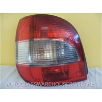 RENAULT SCENIC MK1 - 5/2001 TO 12/2004 - 5DR WAGON- LEFT SIDE TAIL LIGHT - VALEO 2341