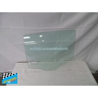 BMW 1 SERIES E87 - 9/2004 TO 9/2011 - 5DR HATCH - PASSENGERS - LEFT SIDE REAR DOOR GLASS - 1 HOLE - GREEN