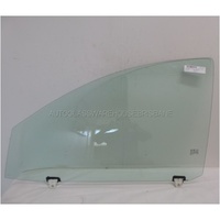 MITSUBISHI TRITON MQ - 4/2015 to CURRENT - 2DR SINGLE/4DR DUAL CAB UTE - LEFT SIDE FRONT DOOR GLASS (WITH FITTING) - GREEN