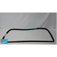 suitable for TOYOTA LANDCRUISER 60 SERIES - 8/1980 to 5/1990 - WAGON - RUBBER MOULDING FOR FRONT WINDSCREEN 