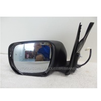 SUZUKI GRAND VITARA JB - 8/2005 to CURRENT - WAGON - LEFT SIDE MIRROR - COMPLETE - BLACK