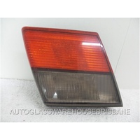 SAAB 9-5 YS3E - 4DR SEDAN 1982>1990 - PASSENGER - LEFT SIDE BOOT LID LIGHT - VALEO 2315