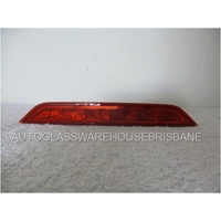 HOLDEN COLORADO 7 - WAGON 11/2012>CURRENT - UPPER TAILGATE LIGHT
