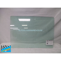 MERCEDES S CLASS W126 380SEL - 1/1981 to 1/1992 - 4DR SEDAN LWB - PASSENGER - LEFT SIDE REAR DOOR GLASS - (630 WIDE) - GREEN