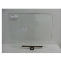 VOLKSWAGEN GOLF MK1 - 3/1976 to 1/984 -5DR HATCH - RIGHT SIDE REAR DOOR GLASS (550w x 470h)