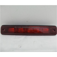 ISUZU D-MAX - 6/2012 to CURRENT - UTILITY - CENTER UPPER CAP REAR TAIL LIGHT - STANLEY - P8878