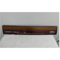 FORD LASER KF - 3/1990 to 10/1994 - HATCH - TAIL LIGHT GARNISH REAR BOOT LID - STANLEY 067-4409