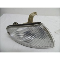 HYUNDAI EXCEL X3 - 1998 to 2000 - HATCH - DRIVERS - RIGHT SIDE CORNER LIGHT - 92302-225