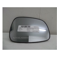 SUZUKI SWIFT RS415 - 1/2005 to 12/2010 - 5DR HATCH - DRIVER - RIGHT SIDE MIRROR - GLASS/BACKING - 165mm X 120mm - (BACKING 566032)