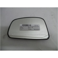 NISSAN TIIDA C11 - 2/2006 to 10/2012 - 5DR HATCH - PASSENGERS - LEFT SIDE MIRROR - BASE WITH FLAT GLASS ONLY - 169MM x 108MM