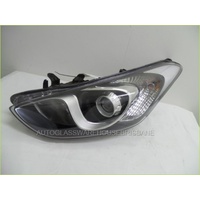 HYUNDAI i30 GD - 3/2012 to 2/2017 - 5DR HATCH - PASSENGERS - LEFT SIDE HEADLIGHT - E13 00HCR