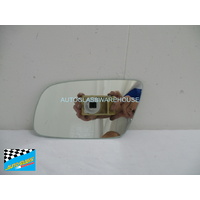 AUDI A3 - 6/1997 to 1/2004 - 3DR/5DR HATCH - LEFT SIDE MIRROR - FLAT GLASS ONLY - 200MM ANGLE WIDE X 100 HIGH