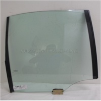 HOLDEN COMMODORE VT/VX/VY/VZ - 9/1997 to 7/2006 - 4DR SEDAN - DRIVERS - RIGHT SIDE REAR DOOR GLASS