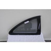suitable for TOYOTA CELICA ST200, ST202, ST204 - 2/1994 to 1/1999 - 2DR LIFTBACK - DRIVERS - RIGHT SIDE OPERA GLASS - ENCAPSULATED