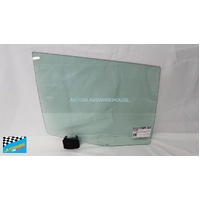 BMW 3 SERIES E46 - 8/1998 TO 1/2005 - 5DR WAGON - DRIVER - RIGHT SIDE REAR DOOR GLASS - GREEN