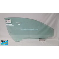 HOLDEN ASTRA AH - 10/2004 to 12/2009 - 2DR CONVERTIBLE - DRIVERS - RIGHT SIDE FRONT DOOR GLASS - WITH FITTINGS - GREEN 
