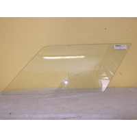 MITSUBISHI GALANT GC/GD - 7/1974 to 1977 - 4DR WAGON - DRIVERS - RIGHT SIDE REAR CARGO GLASS