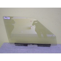 ROVER 3500 SDI - 5DR HAT 1978>1981 - DRIVERS - RIGHT SIDE - FRONT DOOR GLASS