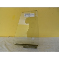 MAZDA - 121/RX5 COSMOS - DRIVERS SIDE - RIGHT SIDE WIND UP GLASS (BEHIND DOOR)