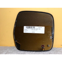 suitable for TOYOTA HIACE SBV - 10/1995 - 11/2003 - VAN - RIGHT SIDE MIRROR - WITH BACKING PLATE