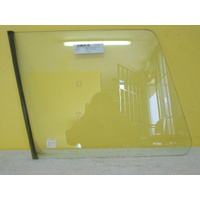 DAIHATSU ROCKY F70-F85 - 1/1984 TO 1/2000 - 2DR JEEP - PASSENGERS - LEFT SIDE SLIDING WINDOW FIXED GLASS (REAR PIECE)