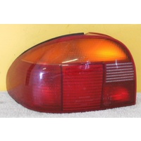 FORD MONDEO HB - 5DR HATCH 7/95>11/96 - PASSENGERS -LEFT SIDE TAIL LIGHT (Genuine)