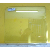 suitable for TOYOTA LITEACE KM20 - VAN 10/79>12/85 - DRIVERS-RIGHT MIDDLE REAR FIXED PIECE GLASS (442 x 477)