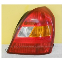 HYUNDAI ELANTRA XD - 11/2000 TO 9/2003 - 4DR SEDAN - RIGHT SIDE TAIL LIGHT - IHL 92402-2DO