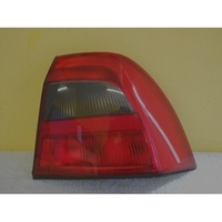 HOLDEN VECTRA JR/JS - 4/5DR HATCH LATE 2002>2003 - RIGHT SIDE TAIL LIGHT - YORKA 62145