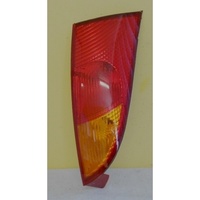 FORD FOCUS LR - 9/2002 to 5/2005 - 5DR HATCH - DRIVERS - RIGHT SIDE TAIL LIGHT (GENUINE)