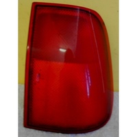 NISSAN TERRANO II R20 - WAGON 3/97>12/99 RIGHT SIDE TAIL LIGHT - YORKA 45.018