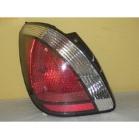 KIA RIO JB - 8/2005 to 8/2011 - 5DR HATCH - PASSENGERS - LEFT SIDE TAIL LIGHT - 92401-1G2
