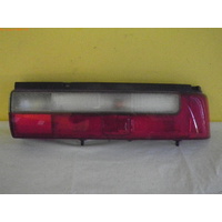 SUZUKI SWIFT - 3/5DR HATCH 10/89>12/99 - RIGHT SIDE TAIL LIGHT - KOITO 220-32283