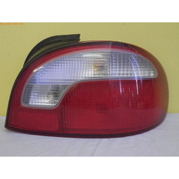 HYUNDAI EXCEL X3 - 9/1994 to 4/2000 - 4DR SEDAN - RIGHT SIDE TAIL LIGHT - HMC 92402-223