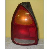 HYUNDAI LANTRA J2 - 8/1995 to 7/1998- 4DR WAGON - LEFT SIDE TAIL LIGHT - 92401-296