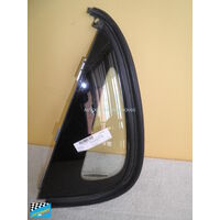HOLDEN COMMODORE VU/VY/VZ - 12/2000 to 7/2007 - UTE - PASSENGERS - LEFT SIDE REAR OPERA GLASS - ENCAPSULATED