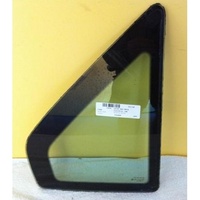 FORD FALCON EA-ED - 2/1988 TO 9/1994 - 4DR SEDAN - DRIVERS - RIGHT SIDE REAR QUARTER GLASS - (IN REAR DOOR) - GREEN