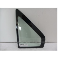 FORD FALCON EA-ED - 2/1988 TO 9/1994 - 4DR SEDAN - PASSENGERS - LEFT SIDE REAR QUARTER GLASS (IN REAR DOOR) - GREEN